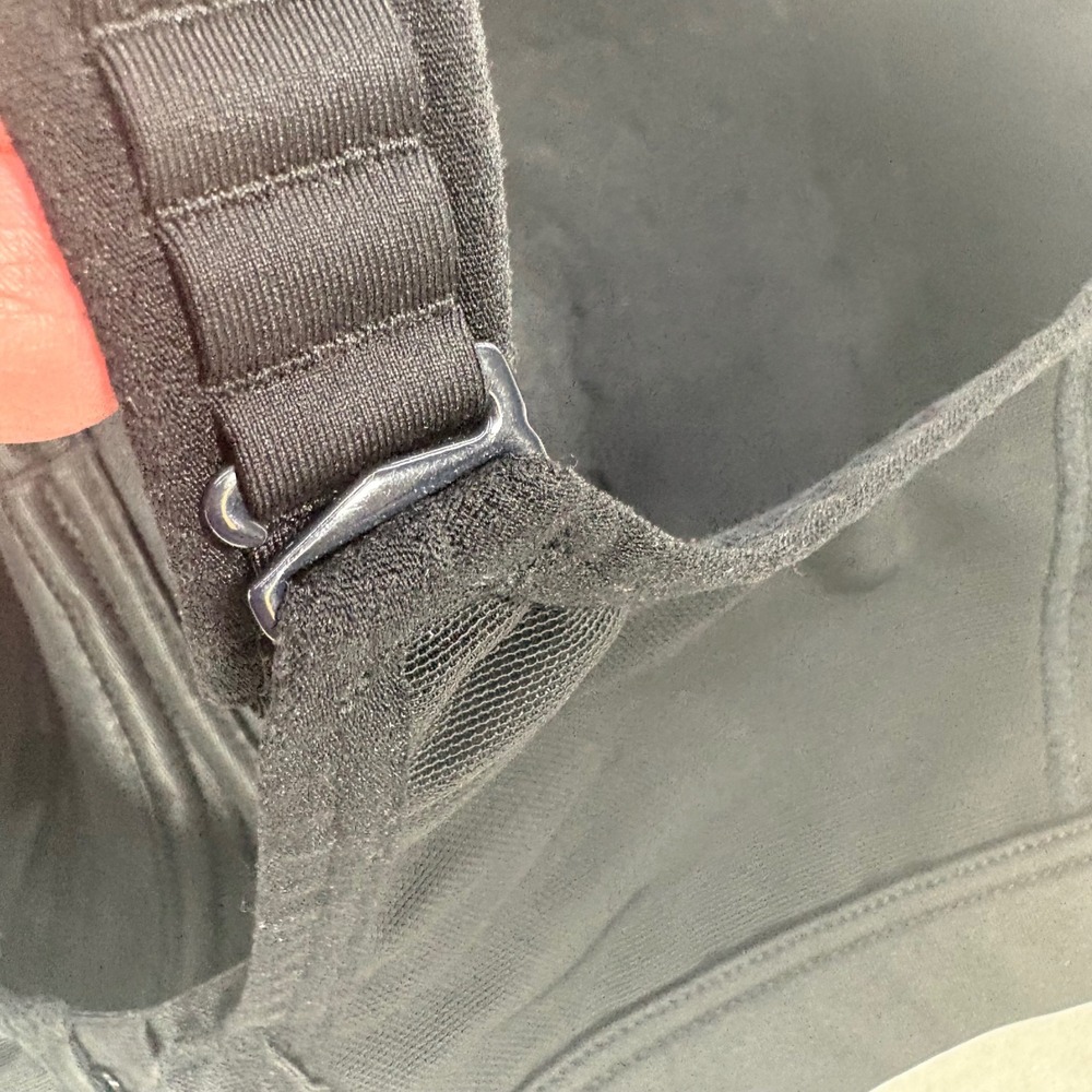 Livi Active Sports Bra Womens 38D Black Excellent Underwire High Impact Support - Picture 5 of 10